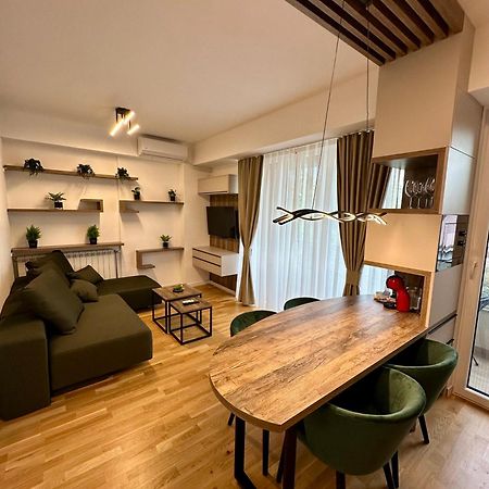 Downtown Riverside Apartments Skopje Luaran gambar