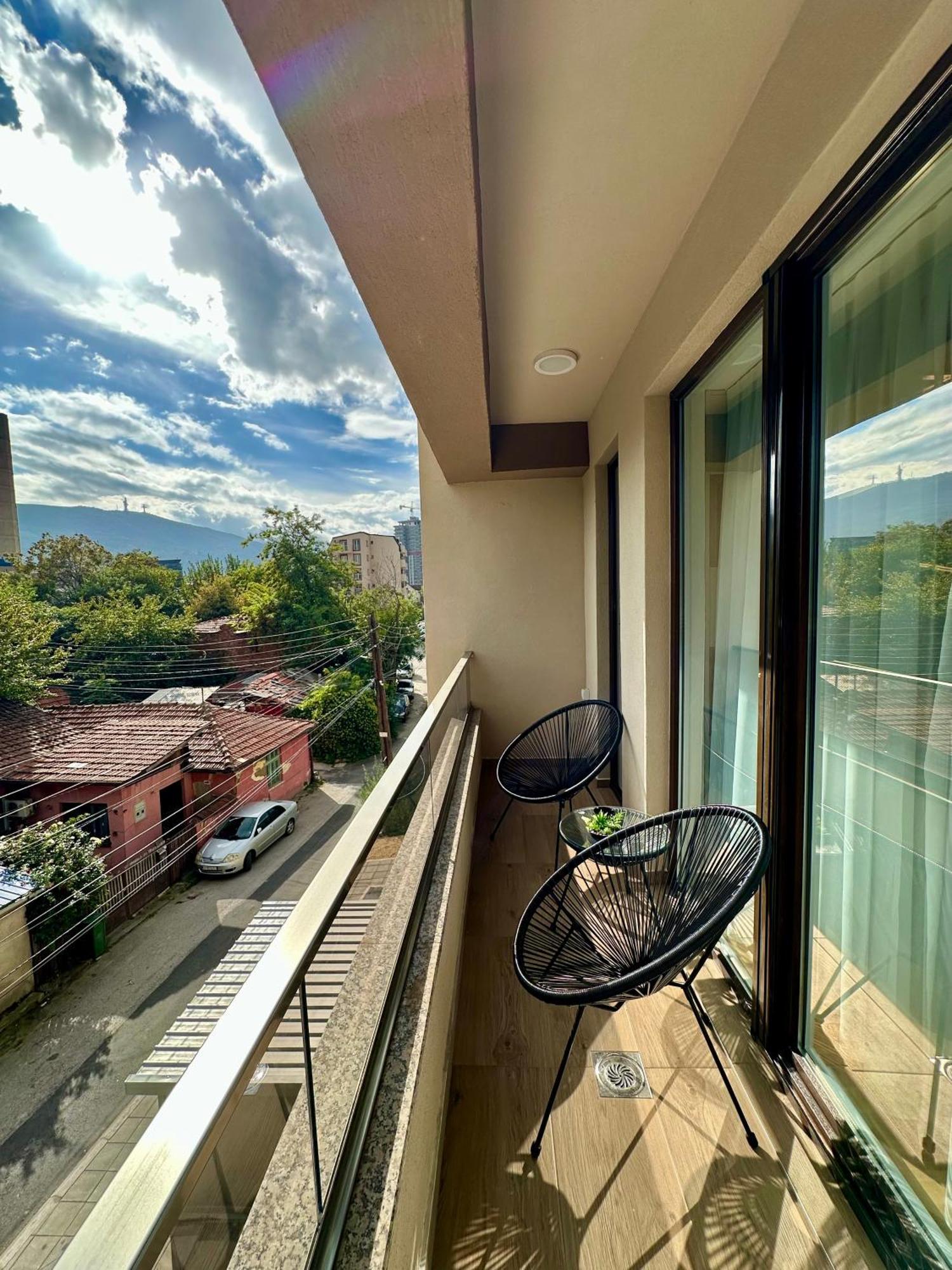 Downtown Riverside Apartments Skopje Luaran gambar