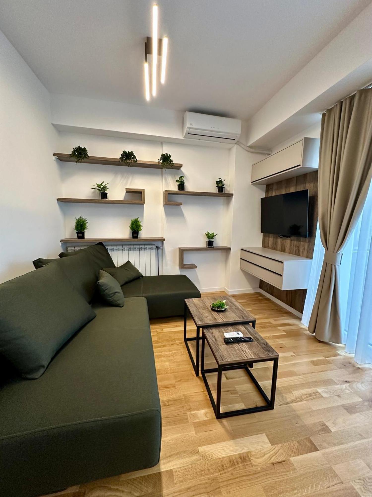 Downtown Riverside Apartments Skopje Luaran gambar