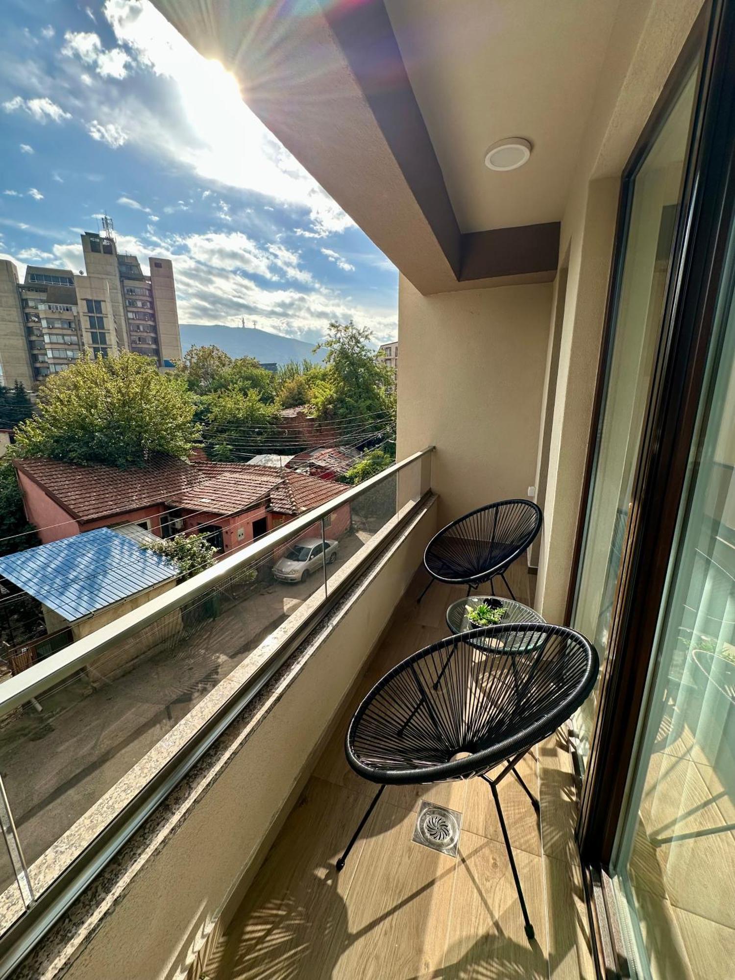 Downtown Riverside Apartments Skopje Luaran gambar