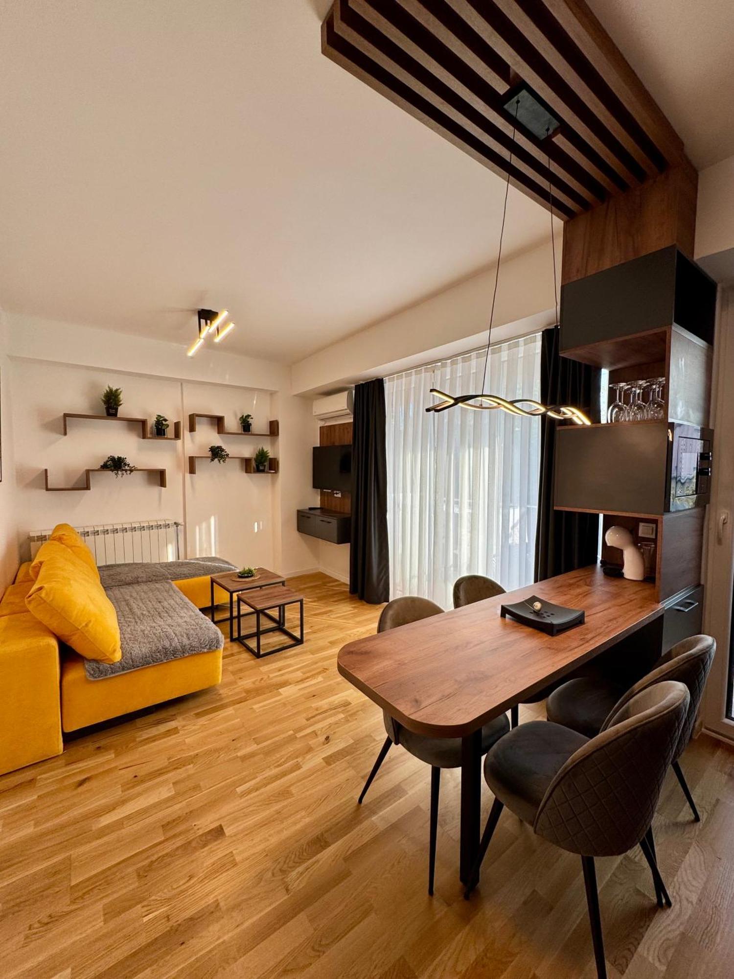 Downtown Riverside Apartments Skopje Luaran gambar