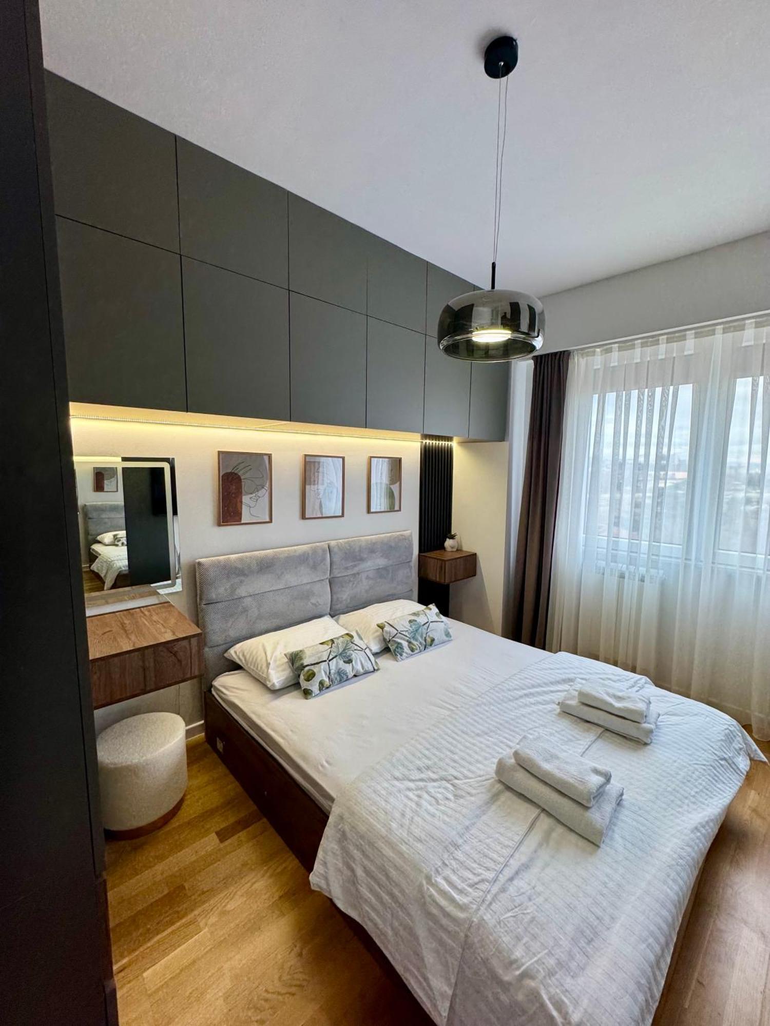 Downtown Riverside Apartments Skopje Luaran gambar