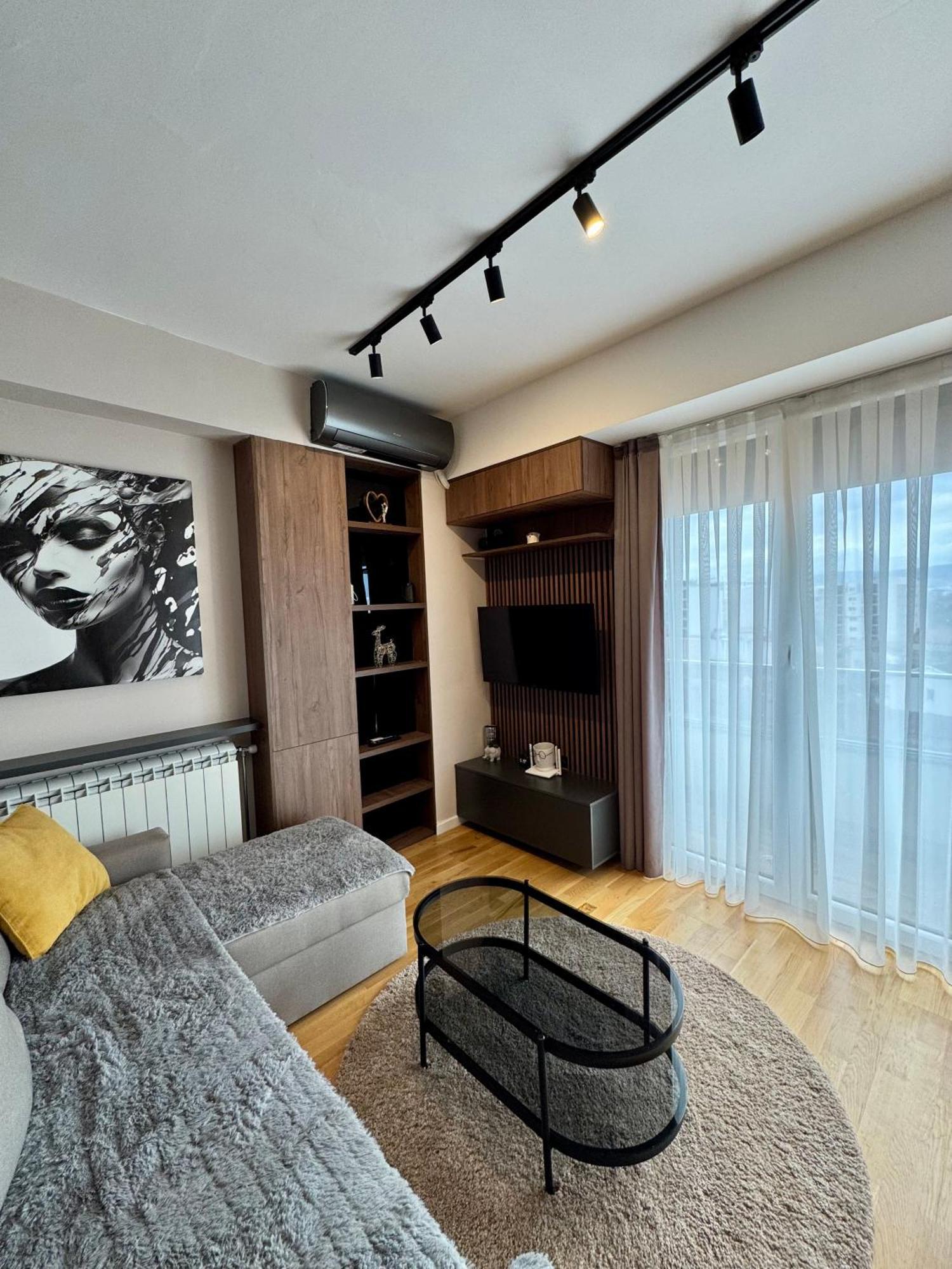 Downtown Riverside Apartments Skopje Luaran gambar