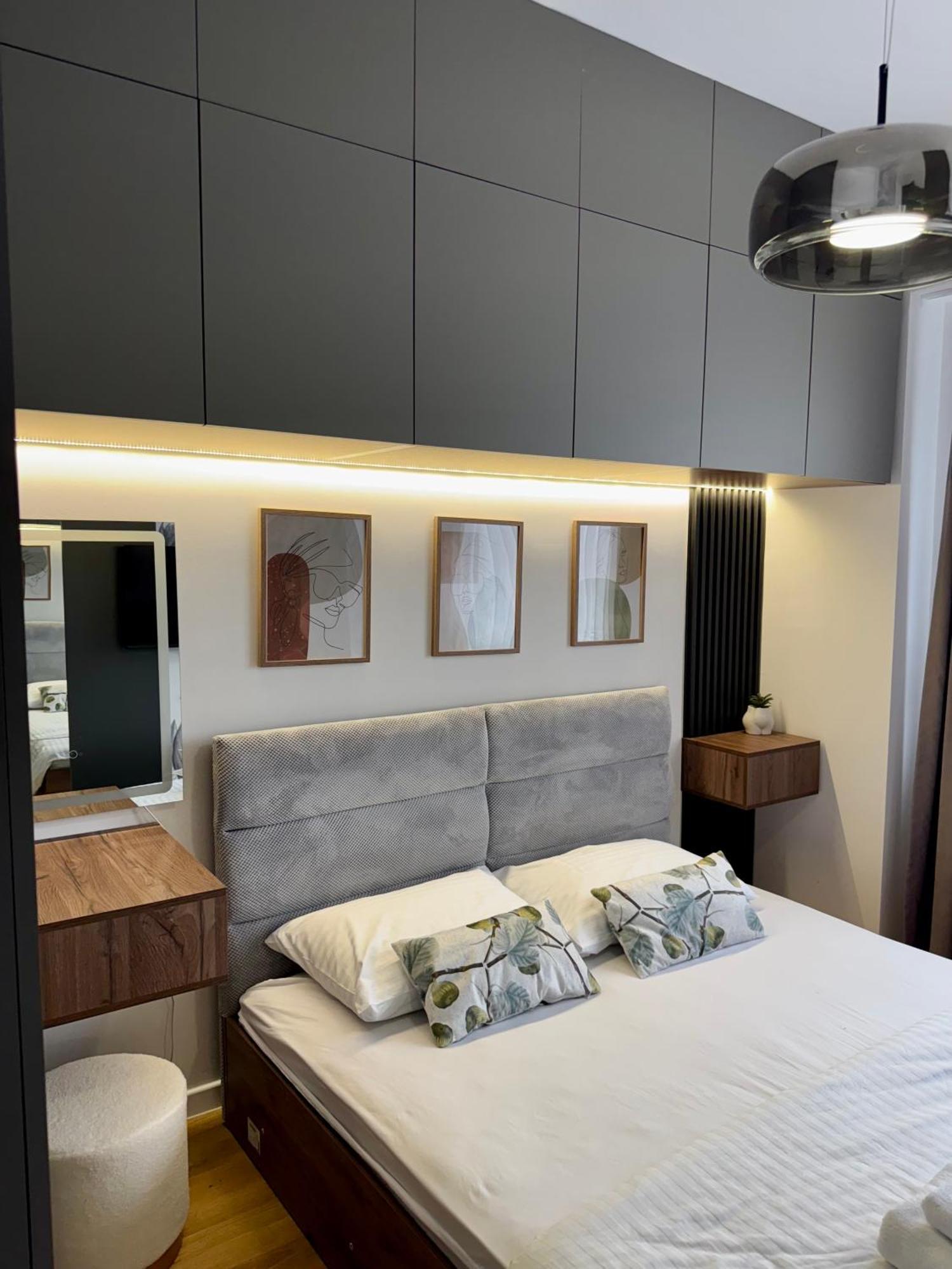 Downtown Riverside Apartments Skopje Luaran gambar